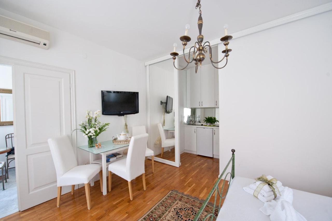 Old Town Apartments Next To The Beach 2 Dubrovnik Bagian luar foto